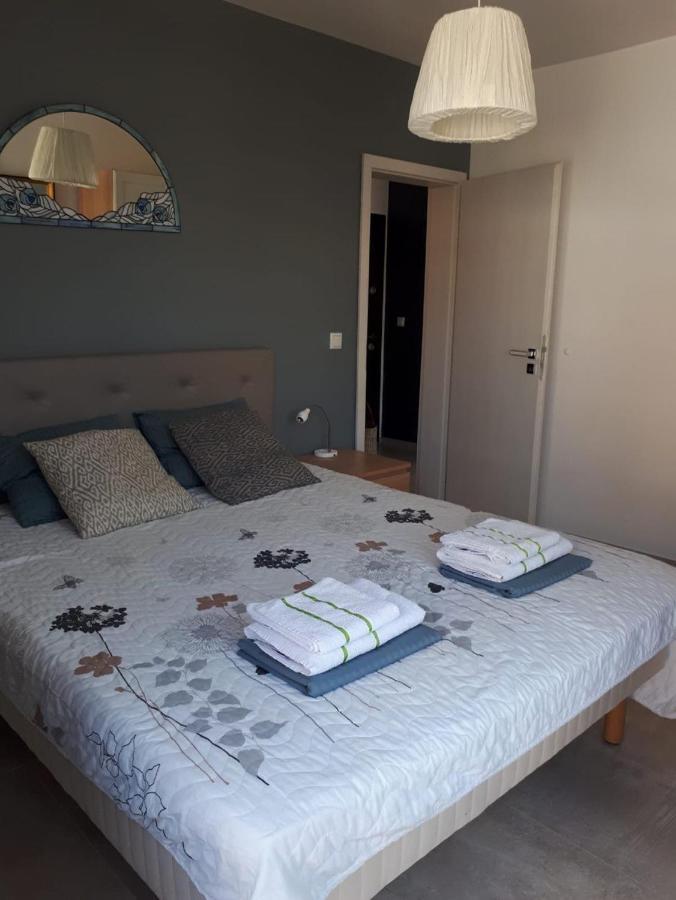 Obzor Tatyana Apartaments Bonjour ภายนอก รูปภาพ